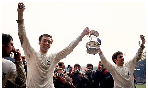 Jeff Astle and Bobby Hope hold the FA Cup aloft